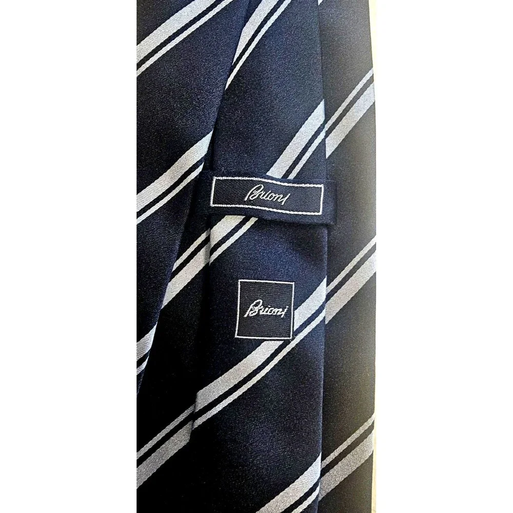 Brioni Italy 100% Silk Navy Silver Striped Regimental Neck Tie 3.5